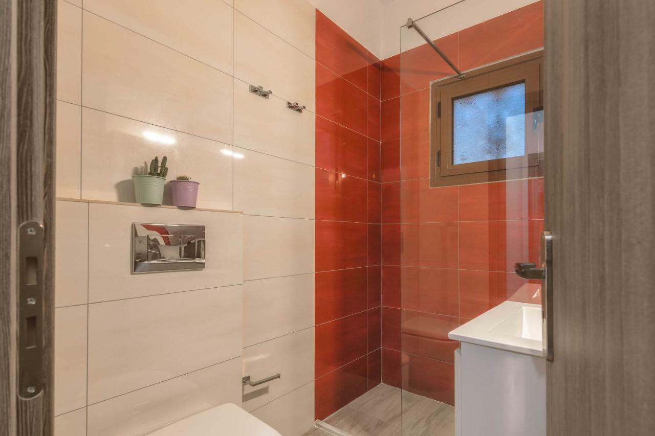 Kiki Studios Apartment